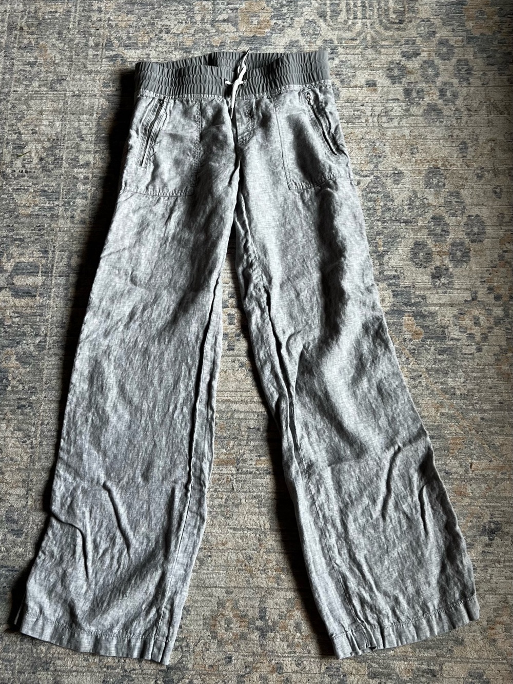 Athleta Wide-Leg Drawstring Pants in Gray 8 Tall